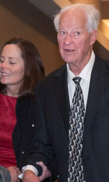 Gordie Howe's comeback from stroke remains remarkable